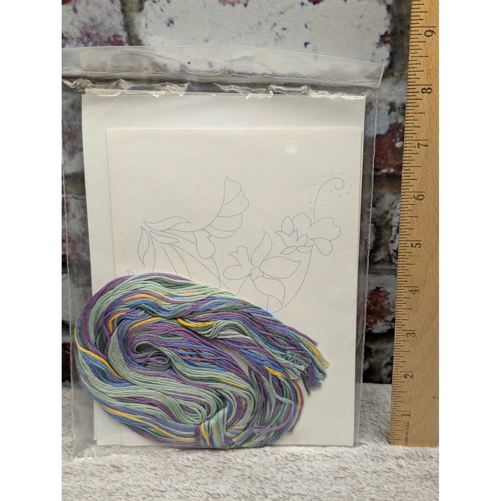 Golden Bee Stitchery Violets Iron-On Embroidery Kit 10205 Vintage Floral DIY New